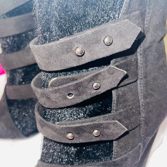 ATTAENY BOOTIE. - Picture 3 of 3